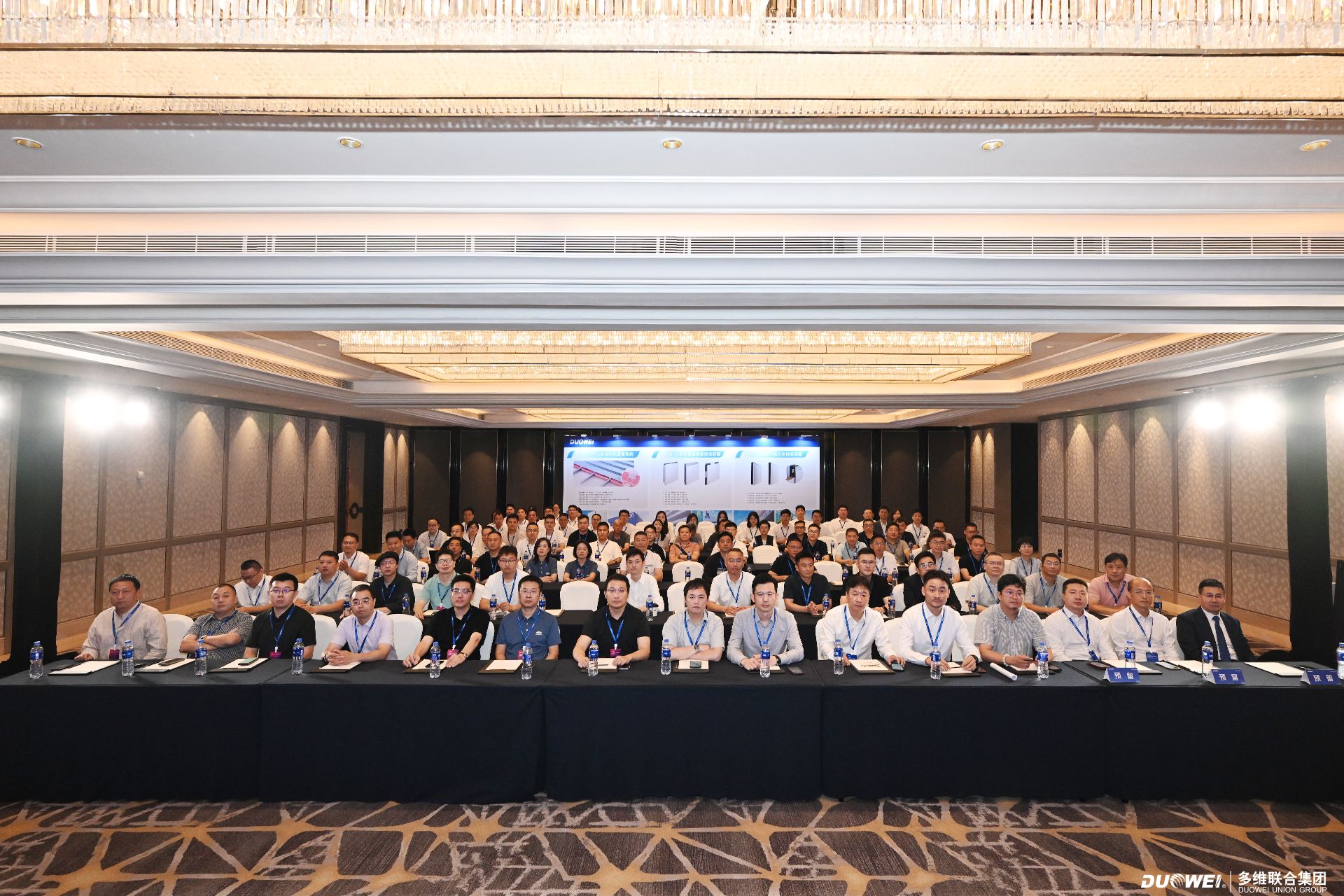 9ac5e3145032ee8c63a3f1ccc76b3b41.jpg